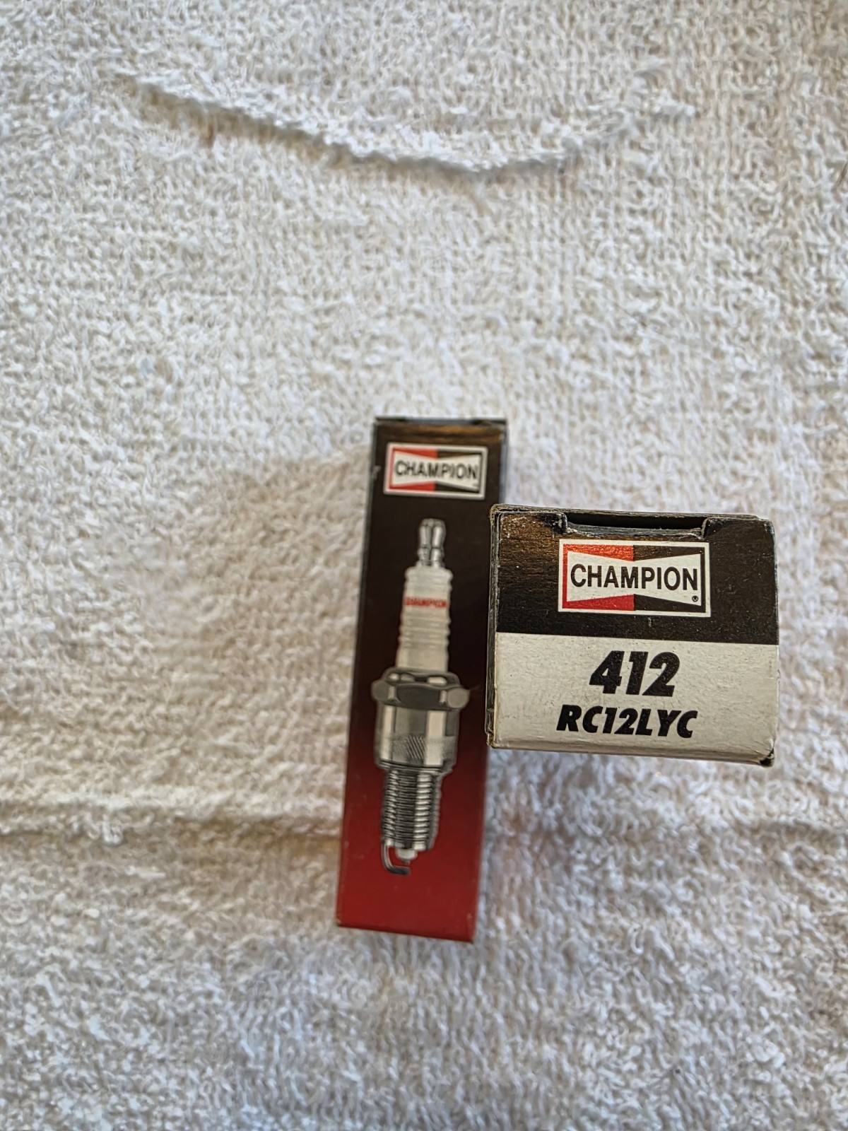 Champion - RC12LYC- Copper Plus Resistor Spark Plug, pair. 