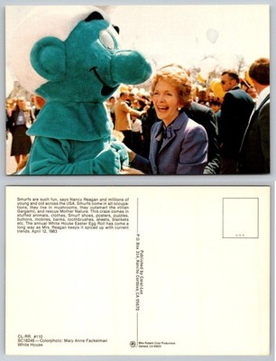 Nancy Reagan & Smurf White House Easter Egg Roll 1983 Photo Postcard