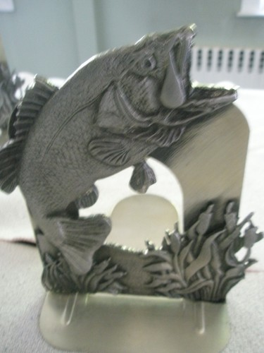 Metzke Pewter FISH BOOKENDS 6.5” tall w/ Large Mouth Bass - Picture 3 of 8