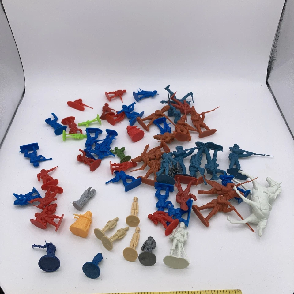 Mini figura de juguete Doctor Who Monster Army modelo de juego de rol Wargaming adorno de pastel Foto 2 de 4