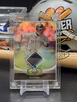 Ichiro Suzuki /10 2022 Jersey Fusion Name Plate Patch GAME WORN Rookie (DT)
