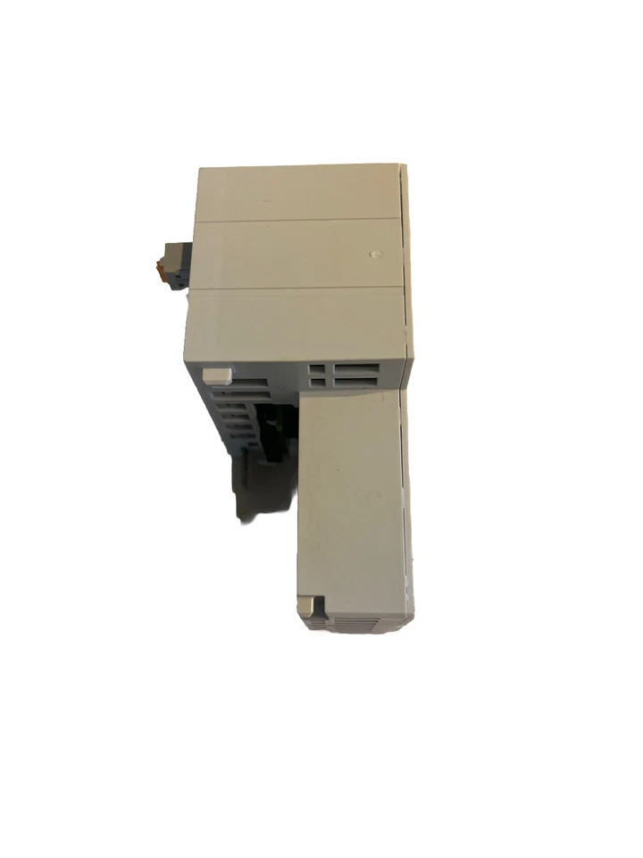 LENZE PROFINET E84AYCERV FAST SHIPPING PRIORITY - Image 2 of 3