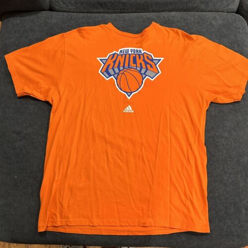 Awesome - Adidas - NEW YORK KNICKS - Classic Logo T Shirt - 2013 - Men's XL Used