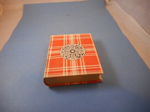 Vintage ‘51 The Scottish Clans & Their Tartans Mini Book W. A.K.Johnston Ltd - Picture 3 of 6