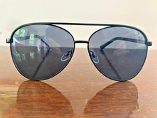 Quay Australia Sunglasses Vivienne 126 Black Smoke Aviator Lenses
