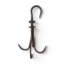 Ancien petit grappin de puit -