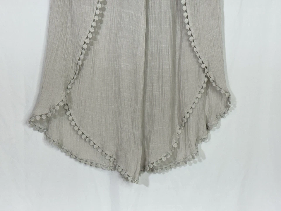 BCX Junior’s S 码米色领带前纱布短裤海豚下摆线 — 第 4/4 张图片