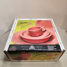 Fiesta Ware Flamingo 830 335 RETIRED 5 Piece Place Setting / NEW IN BOX