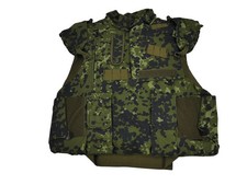 D&auml;nische Splitterschutzweste Woodland MEDIUM/N mit Ballistischen Softshell