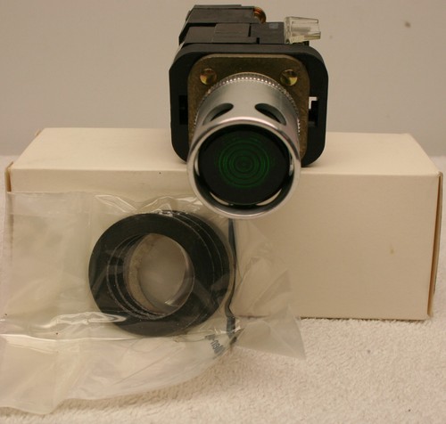 Allen Bradley 800T-PATH16GD1 pulsante illuminato verde **nuovo con scatola** - Foto 3 di 6