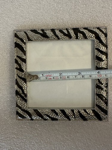 Metal ZEBRA Design Photo Fame Square. - Picture 10 of 10