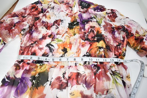 Woman's ECI New York Floral Dress Size Medium - Picture 7 of 9