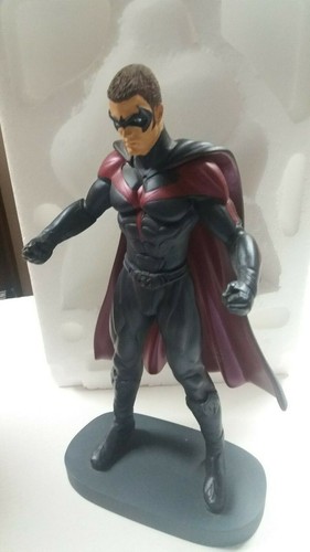 Batman & Robin - Robin (12 1/2") Figurine - Warner Bros - New & Boxed - Picture 2 of 3