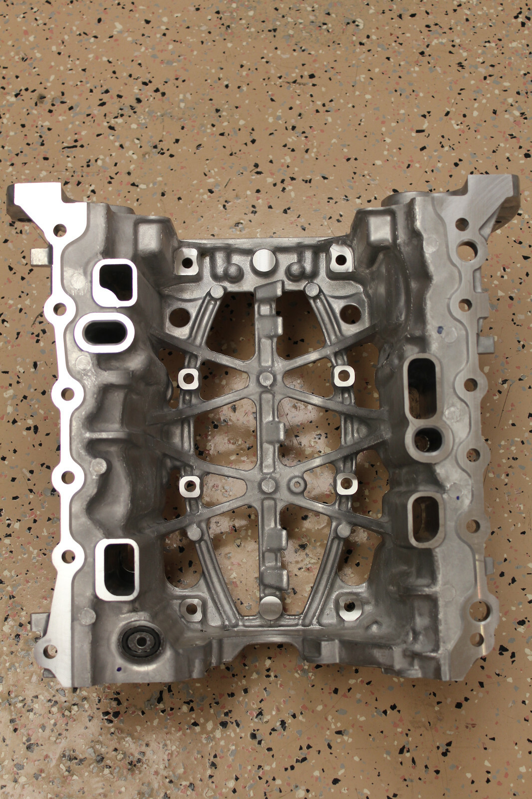 Upper Engine Oil Pan, Ford F150 Casting FL3Z6675A Part FT4E6U003