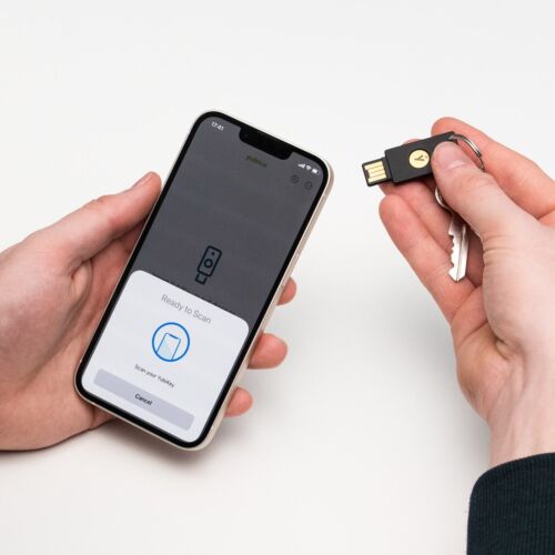 Yubico YubiKey 5 NFC USB-A Klucz bezpieczeństwa Fob - Zdjęcie 3 z 5