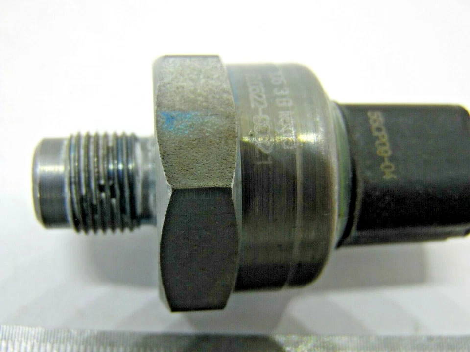 100522-99621 SENSOR DE CONTROLE DE ESTABILIDADE DE FLUIDO DE FREIO ORIGINAL ATE 10052299621 - Imagem 4 de 4