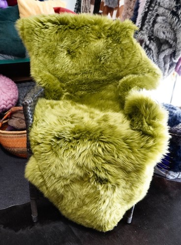 Australian Sheepskin Rug - Beautiful Fern Green Extra Long -Super Thick & Soft - Picture 5 of 9
