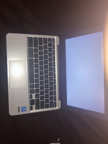 ASUS Chromebook C202S Celeron N3060 4GB RAM 16GB eMMC Chrome OS A+ Condition - Picture 2 of 3