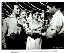 Fotograma original 8”x10” en blanco y negro, Jane Russell, Hot Blood (1956) #17, Cornel Wilde