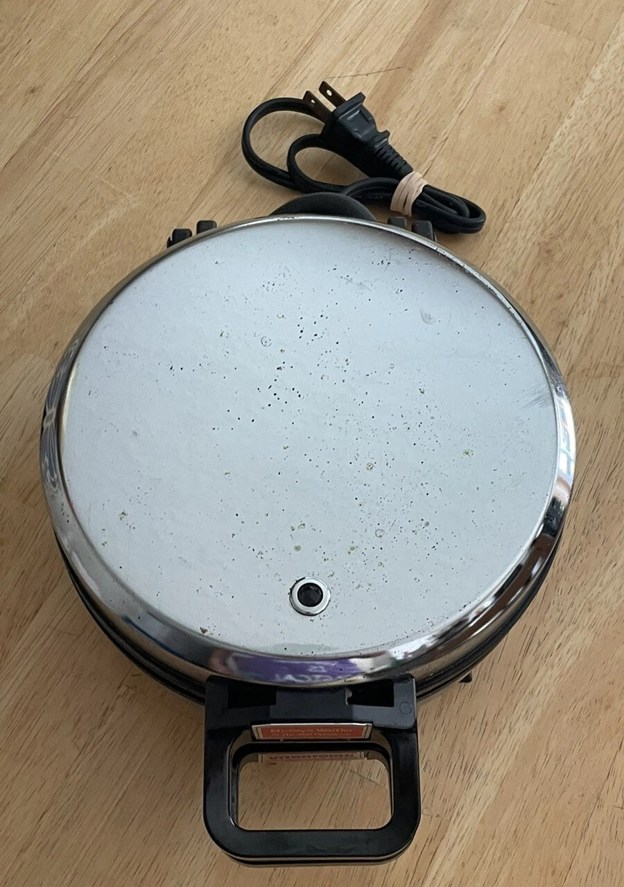 Vintage Vitantonio Mickey Mouse Waffle Iron Mickey’s Waffler #950 Clean Working