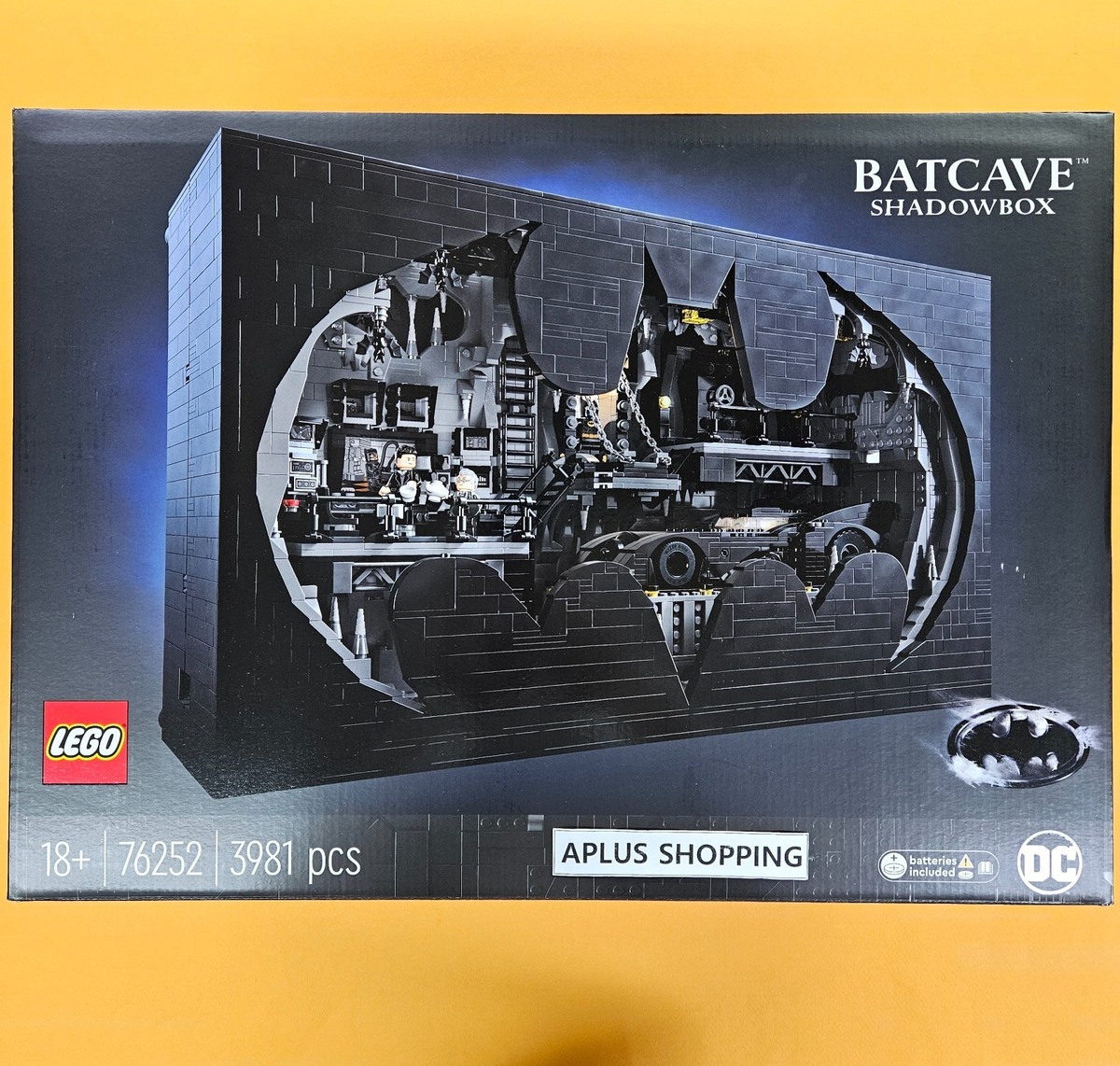 Lego 76252 DC Comics Batcave Shadow Box SEALED | eBay