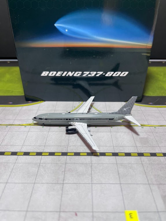 Panda Models 1:400 SpaceX Boeing 737-800 N154TS 62512 | eBay