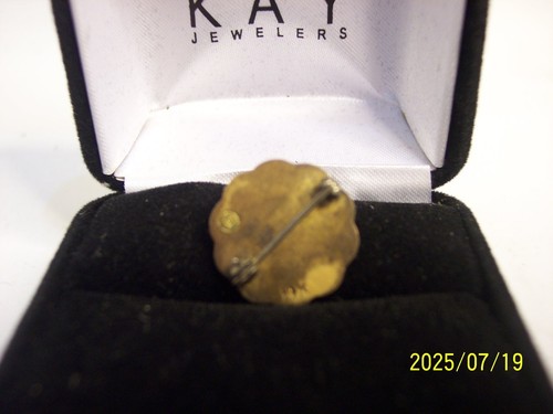 RIVERSIDE & DAN RIVER MILLS 10kt GOLD PINBACK 3.1 GRAMS 50 YEARS LOYALTY SERVICE - Picture 3 of 3