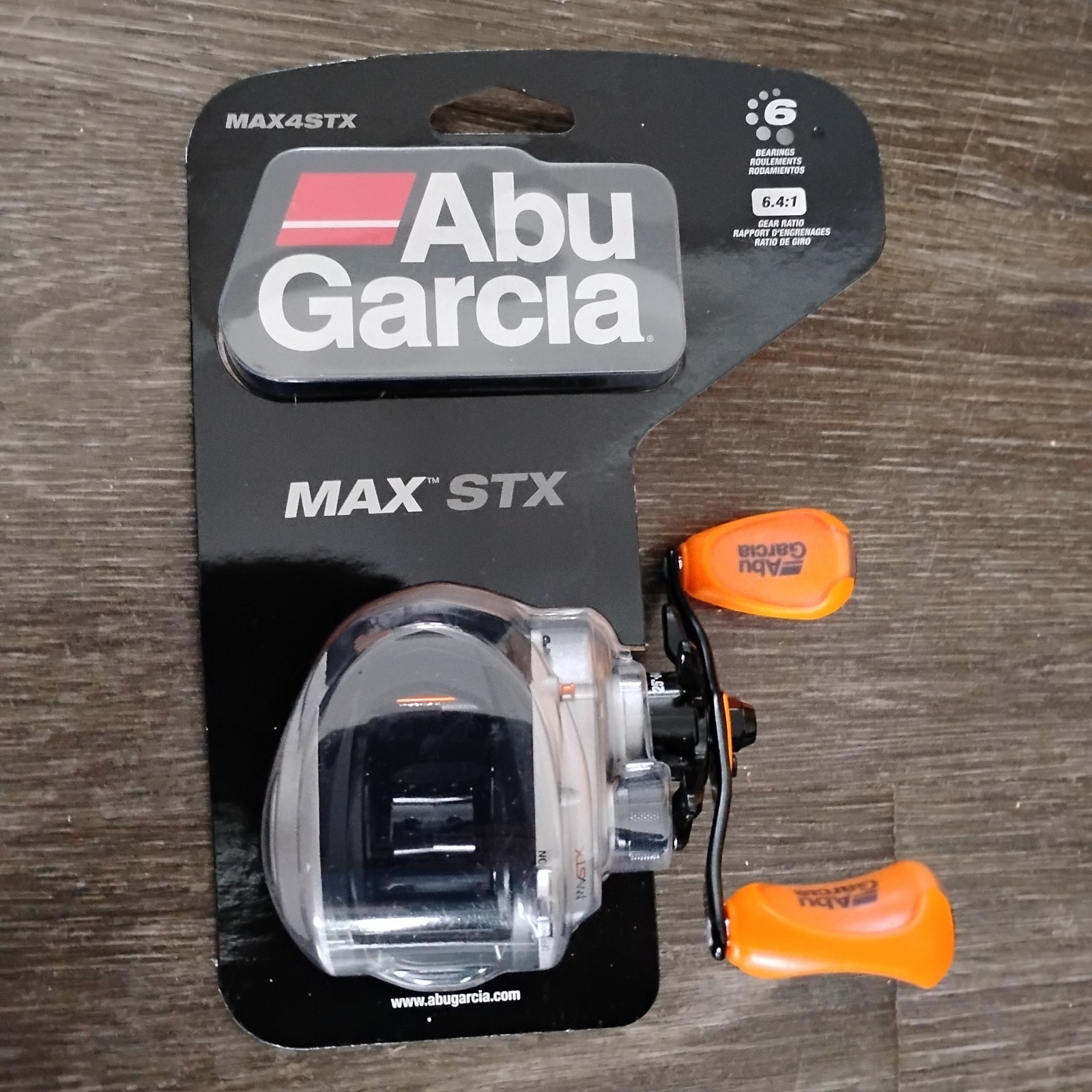 Abu Garcia MaxSTX Right hand Baitcast Reel 6.4:1 Gear ratio 