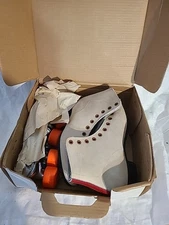 NOS Dominion Model 49 Indoor Roller Skates Suede Rental Type Size 10 Men's