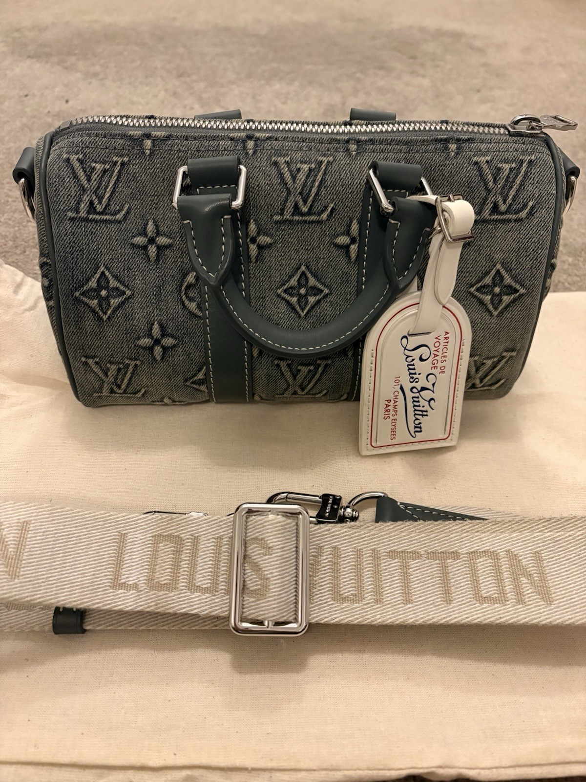 Louis Vuitton Keepall 25 Bandouliere