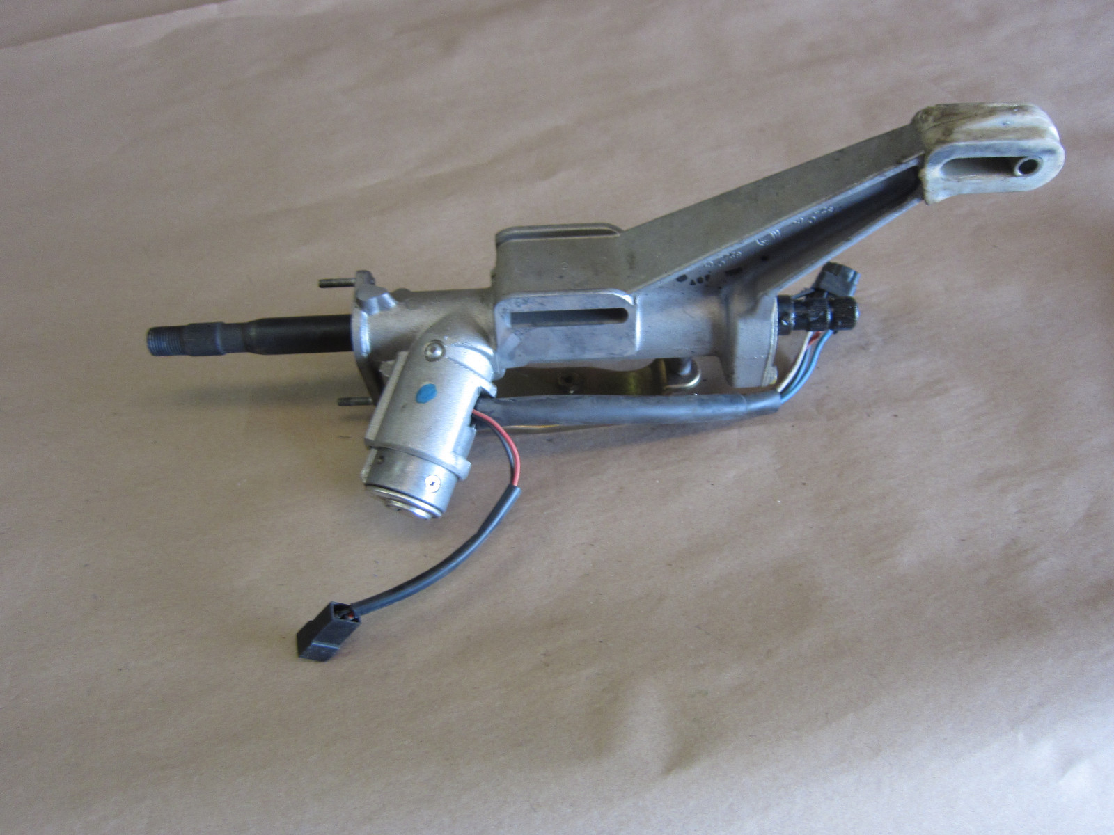 Ferrari 360 - Steering Column Support W/ ignition Lock-No Key - P/N 171516