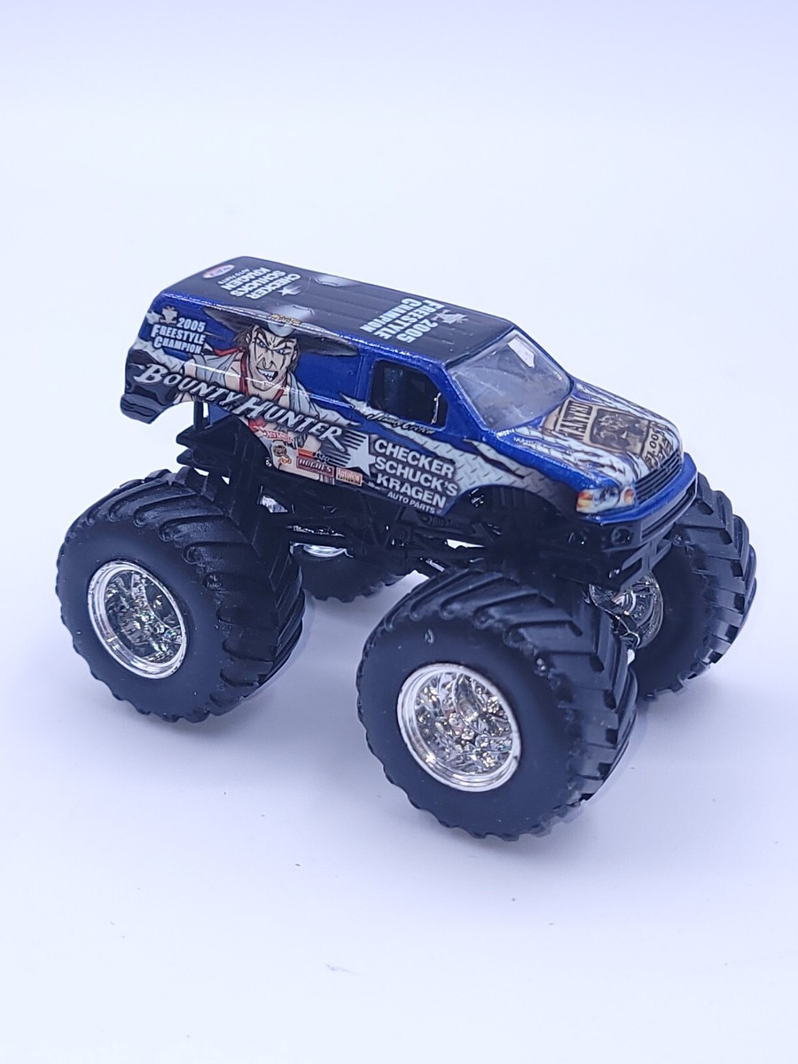 Hot Wheels Monster Jam Bounty Hunter 2005 Freestyle Champion 1:64