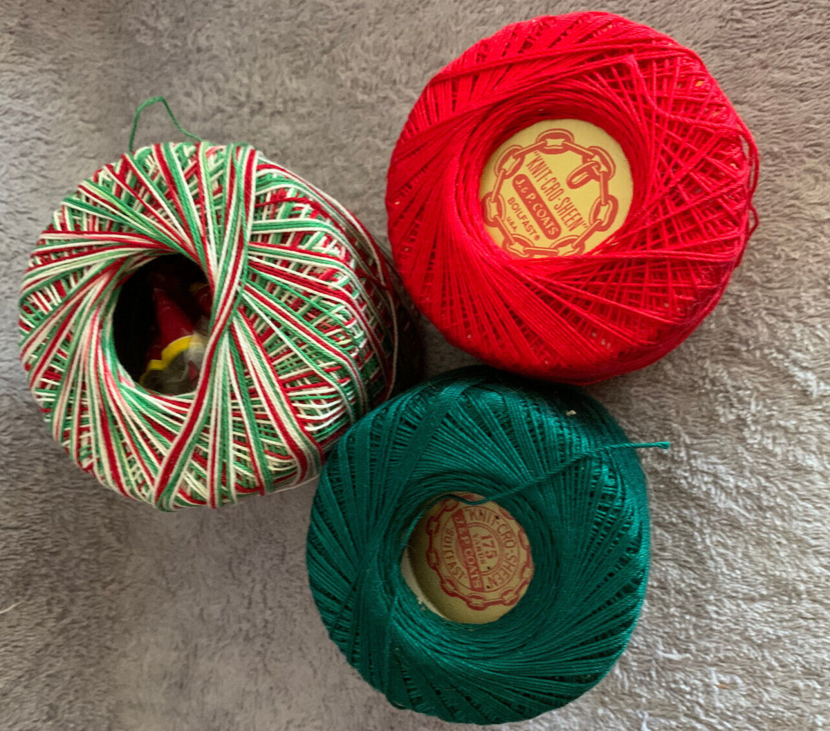 Red, Green,White, Rolls Of Christmas Crochet Thread Knit-Cro-Sheen, South  Maid