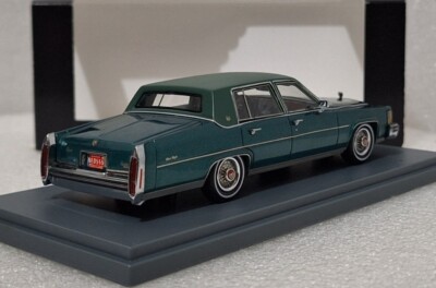 Cadillac Fleetwood Brougham 1980 Green Met 1:43 Neo NEO43555 Resin