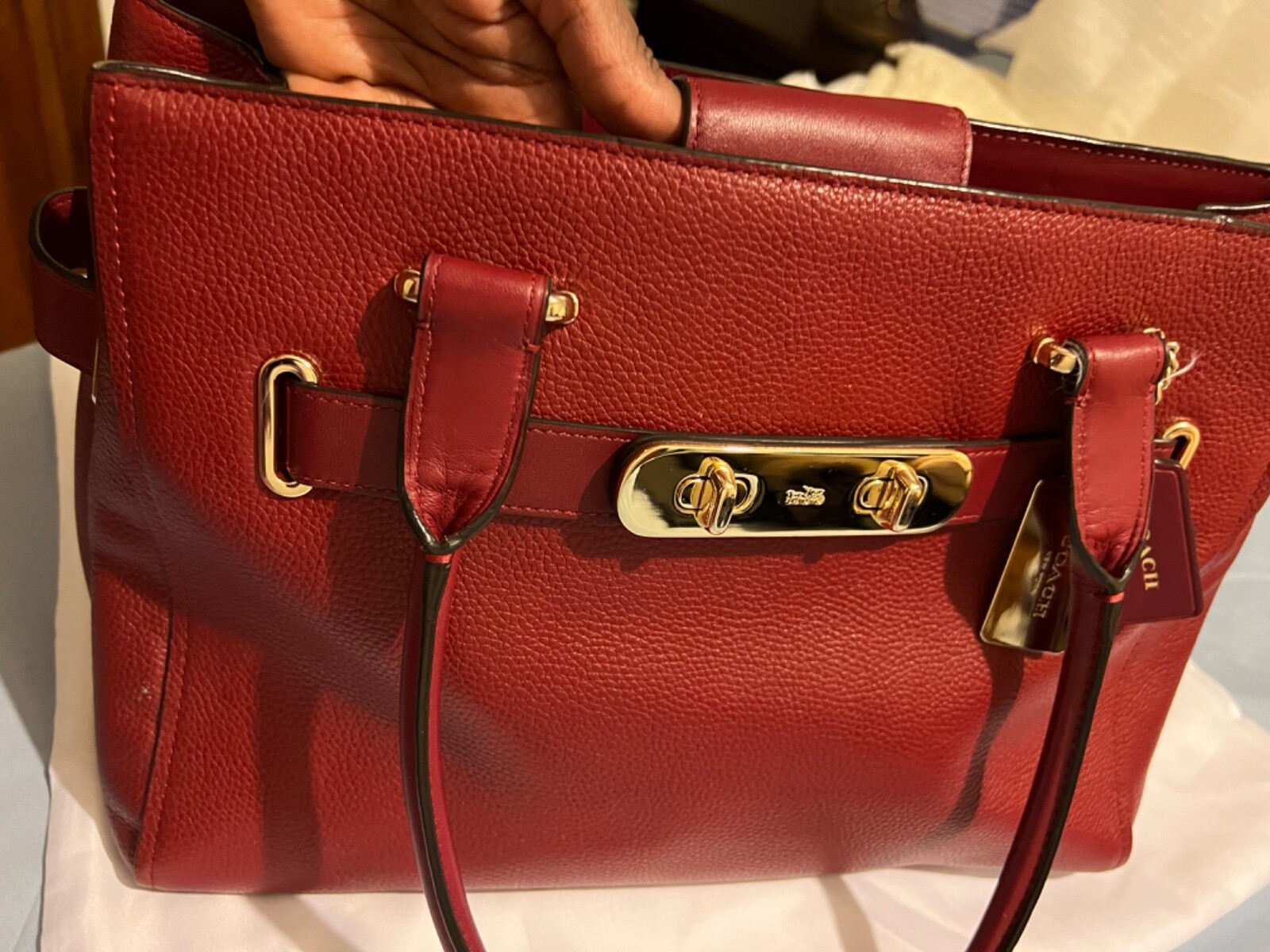 Coach Women's Handbag – Authentic, Pre-Owned, Excellent Condition, Bargain Price-image