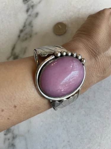 Navajo Sterling Silver Pink Conch Cuff Bracelet, Signed, Beautiful!!!