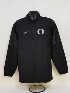 nike travel jacket