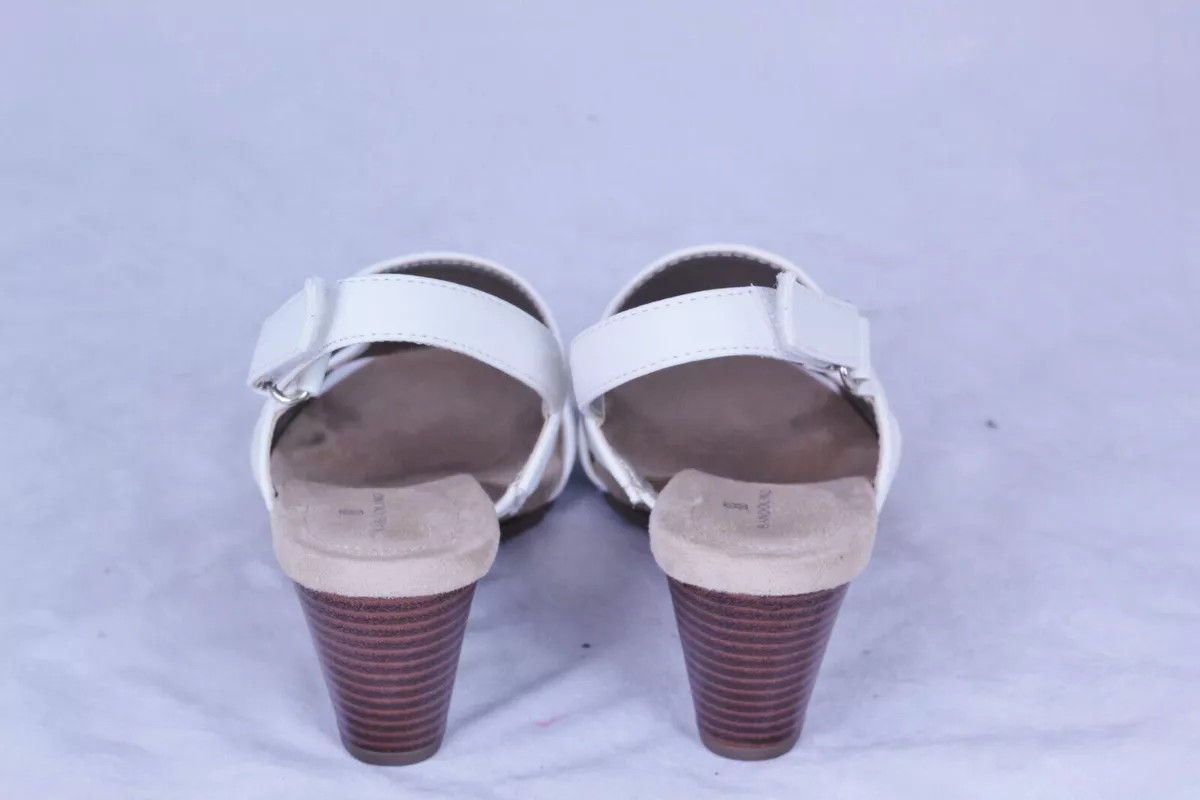 Bandolino gannet hotsell wedge sandals