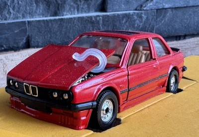 Corgi Vanguards 1:36 BMW (E30) 325i. M-Tech 2,  1984, limitierten Auflage. 