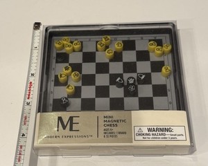 * TRAVEL EDITION CHESS SET * New ! Small 4 1/4 Inch