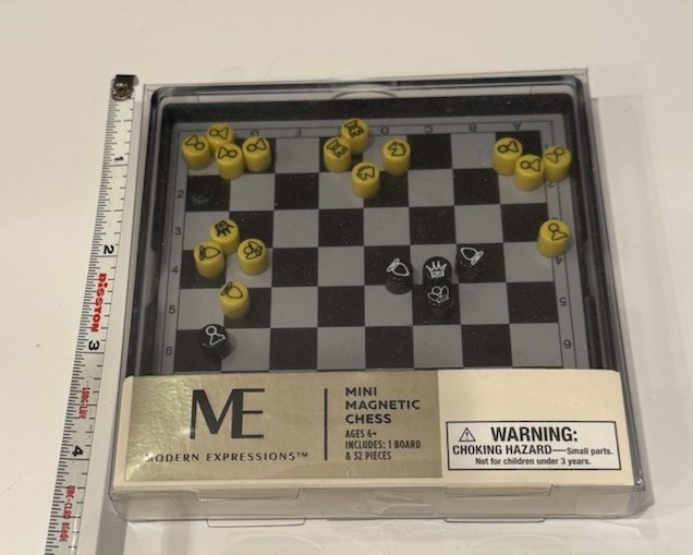 * TRAVEL EDITION CHESS SET * New ! Small 4 1/4 Inch