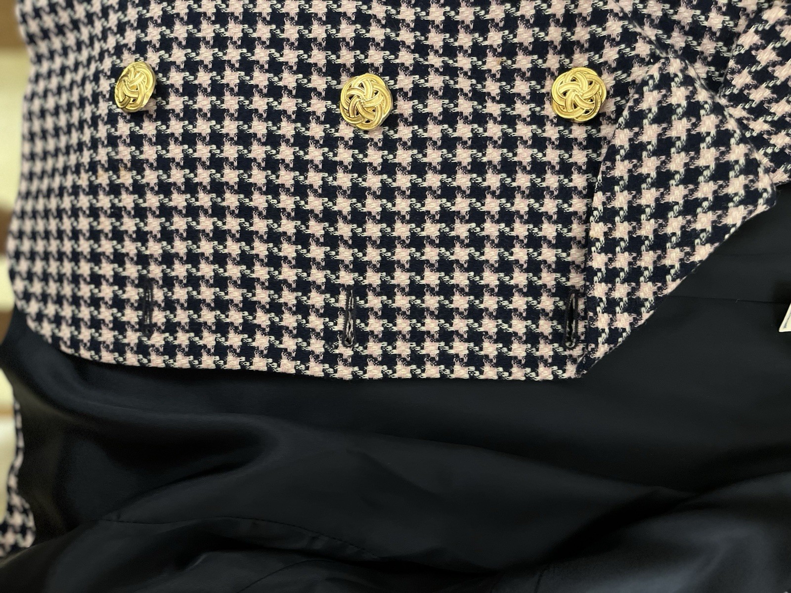 Chic Jacket - image 2