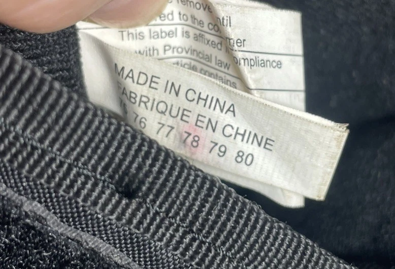 Lowepro Camera Bag Pouch Small Compact Black Adjustable Strap 4 X 7 - Image 4 of 4