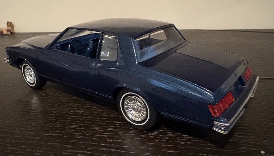 1979 Chevrolet Monte Carlo DEALER PROMO Blue Metallic 1/25 scale mint condition - Image 2 of 4