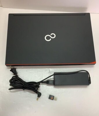 Fujitsu LIFEBOOK A576/S Core i5 6200U SSD 256GB RAM 8GB 15.6