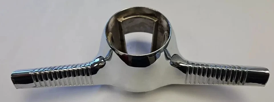 1955-1956 Plymouth Plaza Ring Button Horn Bar 1615654 NOS. - Image 3 of 4