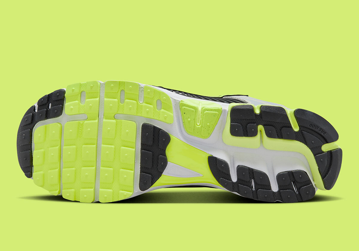 Nike Air Zoom Vomero 5 Volt Life Lime Metallic Platinum Grey Nike Air Zoom Vomero 5 Volt Life Lime Metallic Platinum Grey