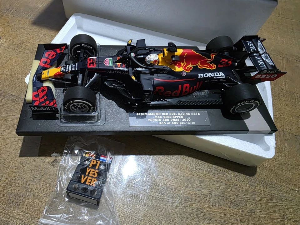 Minichamps Max Verstappen Red Bull RB16 Winner Abu Dhabi GP 2020 365 Of 500 1:18 - Immagine 3 di 4