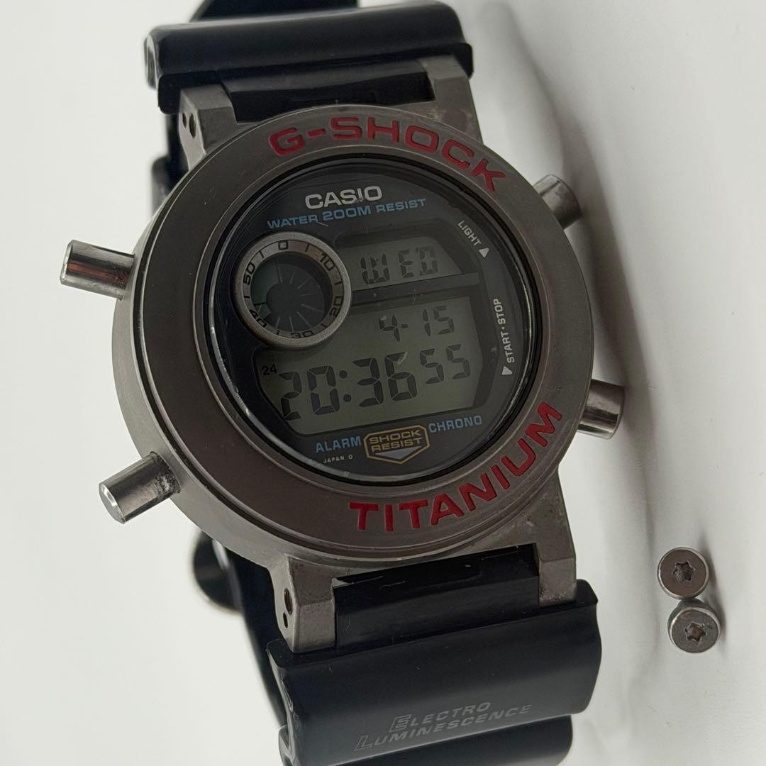 現状CASIO G-SHOCK FROGMAN DW-8200 G-SHOCK RESURFACES THE 2000 FROGMAN WITH NEW GW8230NT TIMEPIECE