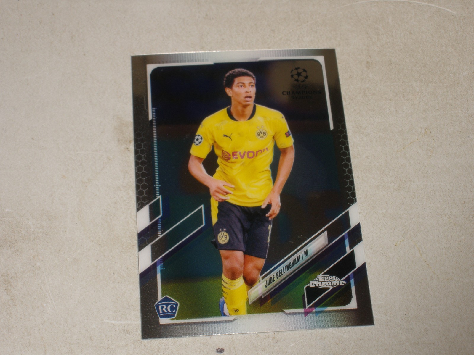 2020-21 Topps Chrome UEFA Champions League #68 Jude Bellingham Rookie RC view 1